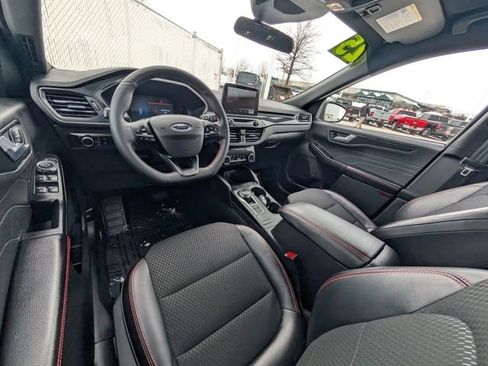 Used 2025 Ford Escape ST-Line image 5