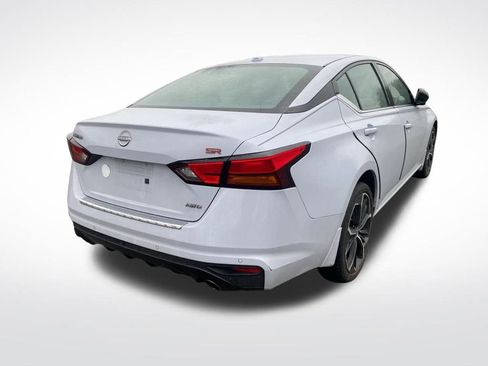 Used 2023 Nissan Altima 2.5 SR image 7