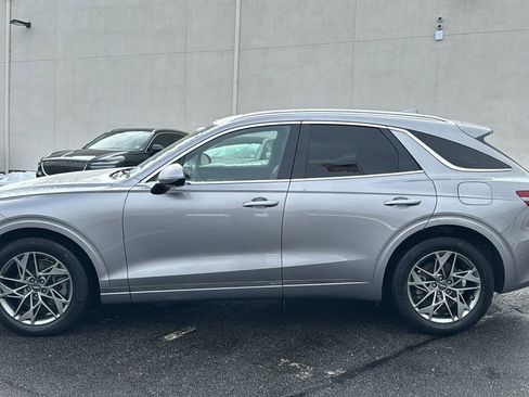 Used 2022 Genesis GV70 2.5T w/ Advanced Package image 4