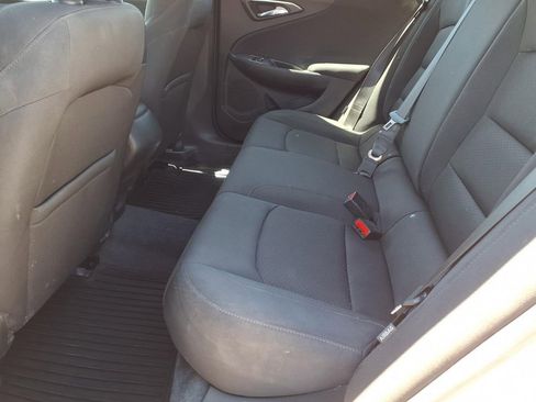 Used 2022 Chevrolet Malibu LS image 25