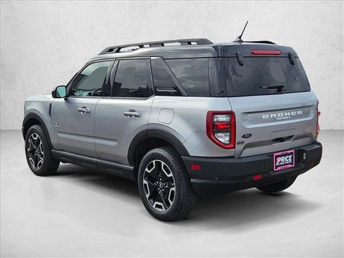 Used 2022 Ford Bronco Sport Outer Banks image 8