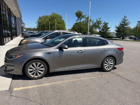 Used 2018 Kia Optima EX w/ Premium Package FWD image 1