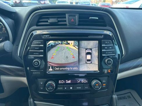 Used 2016 Nissan Maxima Platinum FWD image 17