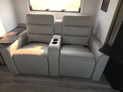 Used 2023 Mercedes-Benz Sprinter 3500 image 28