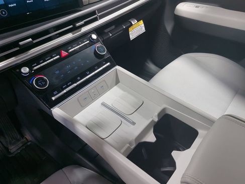 Certified 2026 Hyundai Santa Fe SE AWD/4WD image 27
