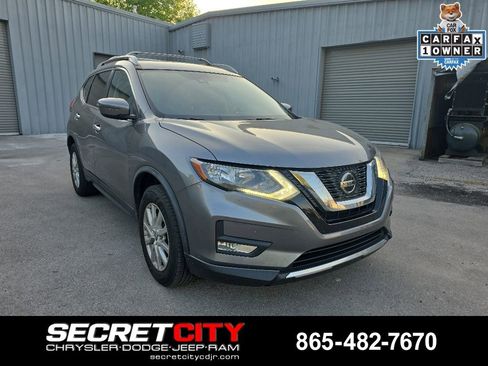 Used 2019 Nissan Rogue SV AWD/4WD image 3