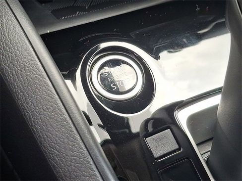 New 2025 Nissan Versa SV w/ Trunk Package image 17