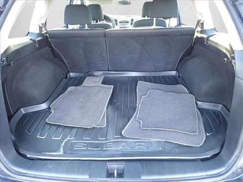 Used 2011 Subaru Outback 2.5i image 8