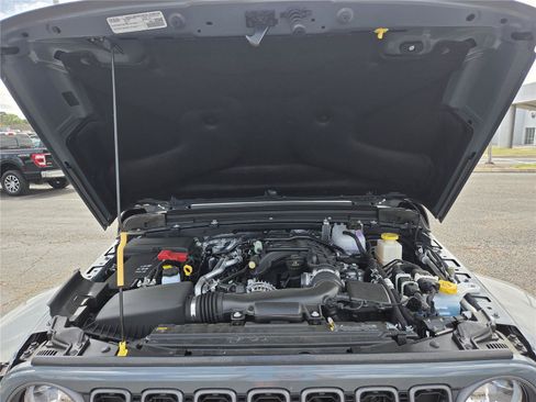 New 2025 Jeep Gladiator Sport AWD/4WD image 60