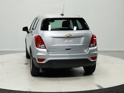 Used 2017 Chevrolet Trax LS AWD/4WD image 7