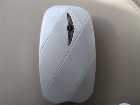 Used 2026 Genesis GV70 2.5T Select image 29