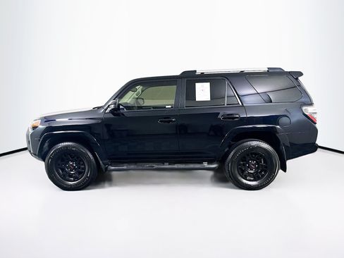 Used 2021 Toyota 4Runner SR5 AWD/4WD image 4