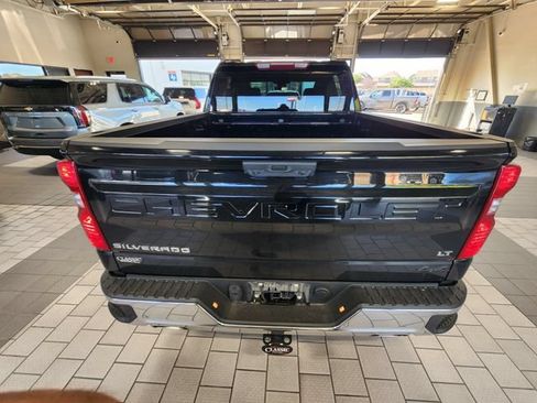 Used 2024 Chevrolet Silverado 1500 LT w/ Z71 Off-Road Package AWD/4WD image 5