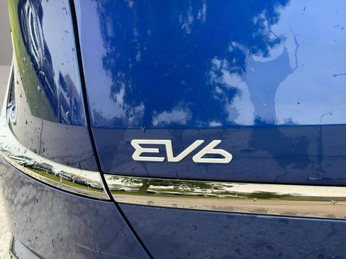 Used 2024 Kia EV6 GT-Line AWD/4WD image 9