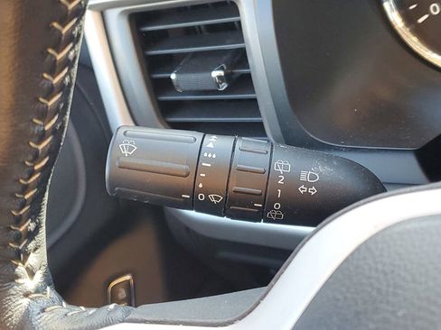 Used 2022 Ford Expedition Max XLT image 16