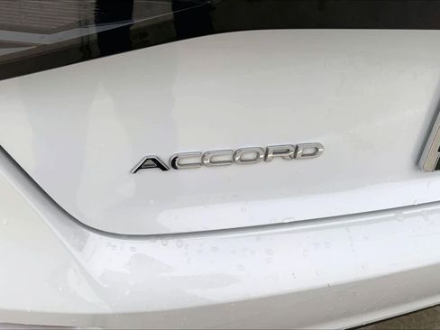 Used 2024 Honda Accord Sport image 10