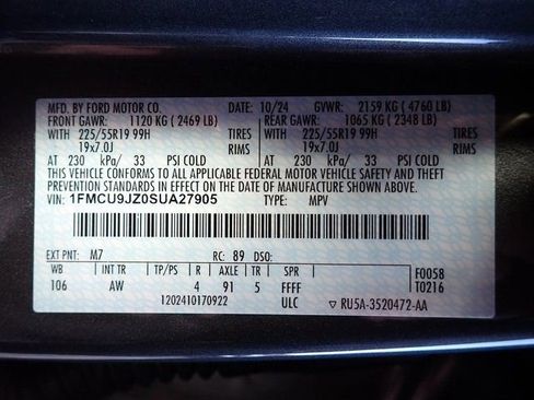 Certified 2025 Ford Escape Platinum w/ Premium Technology Package image 23