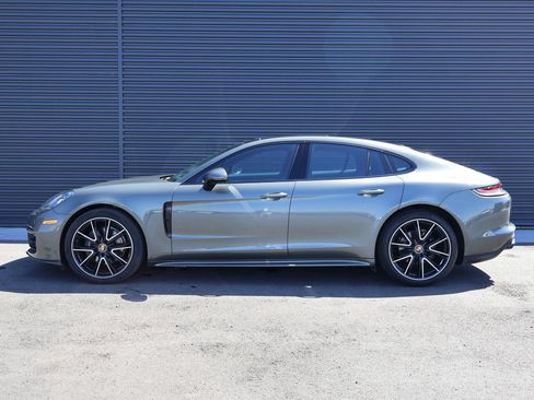 Certified 2023 Porsche Panamera 4 AWD/4WD image 2