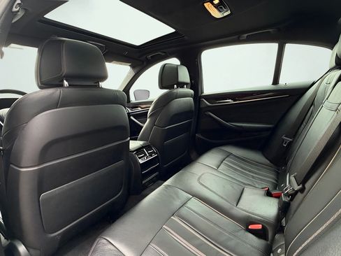 Used 2018 BMW 530e RWD image 20
