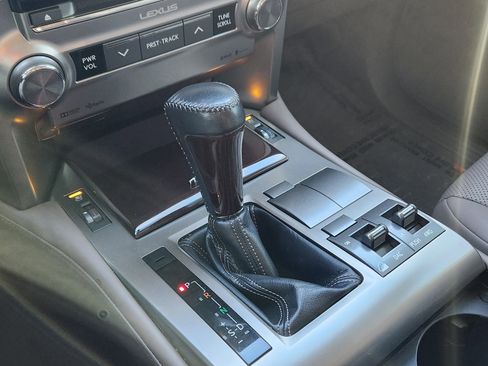 Used 2019 Lexus GX 460 Premium image 11