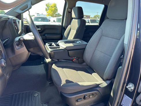 Used 2024 Chevrolet Silverado 2500 Custom w/ Custom Value Package image 16