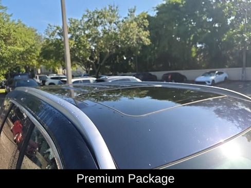 Used 2024 Hyundai Palisade SEL w/ Premium Package FWD image 7