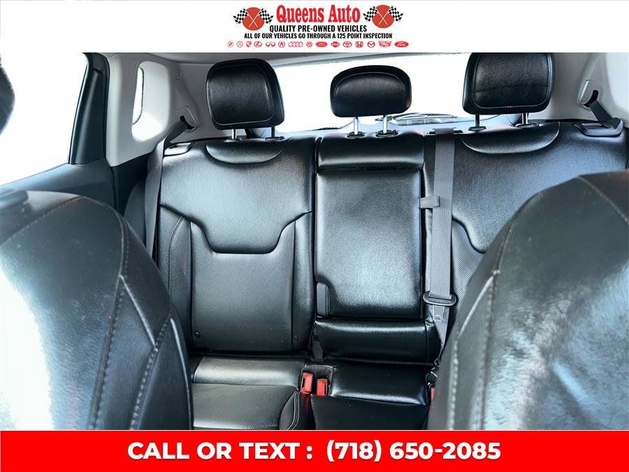 Used 2022 Jeep Compass Limited AWD/4WD image 15