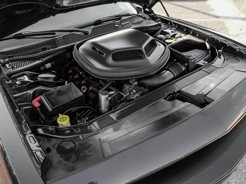 Used 2018 Dodge Challenger R/T Plus image 51