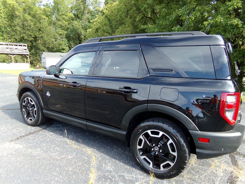 Used 2021 Ford Bronco Sport Outer Banks w/ Outer Banks Package (96D) AWD/4WD image 9