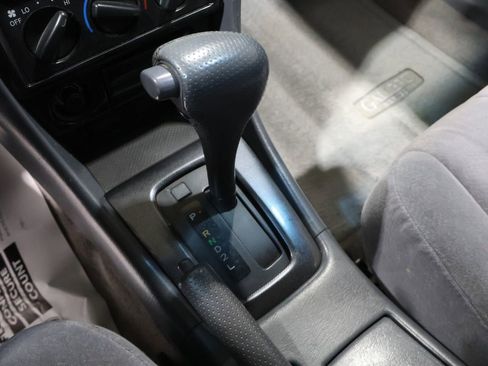 Used 2001 Toyota Camry LE image 25