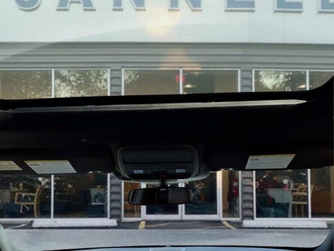 Used 2023 Ford Explorer ST-Line w/ Class IV Trailer Tow Package image 13