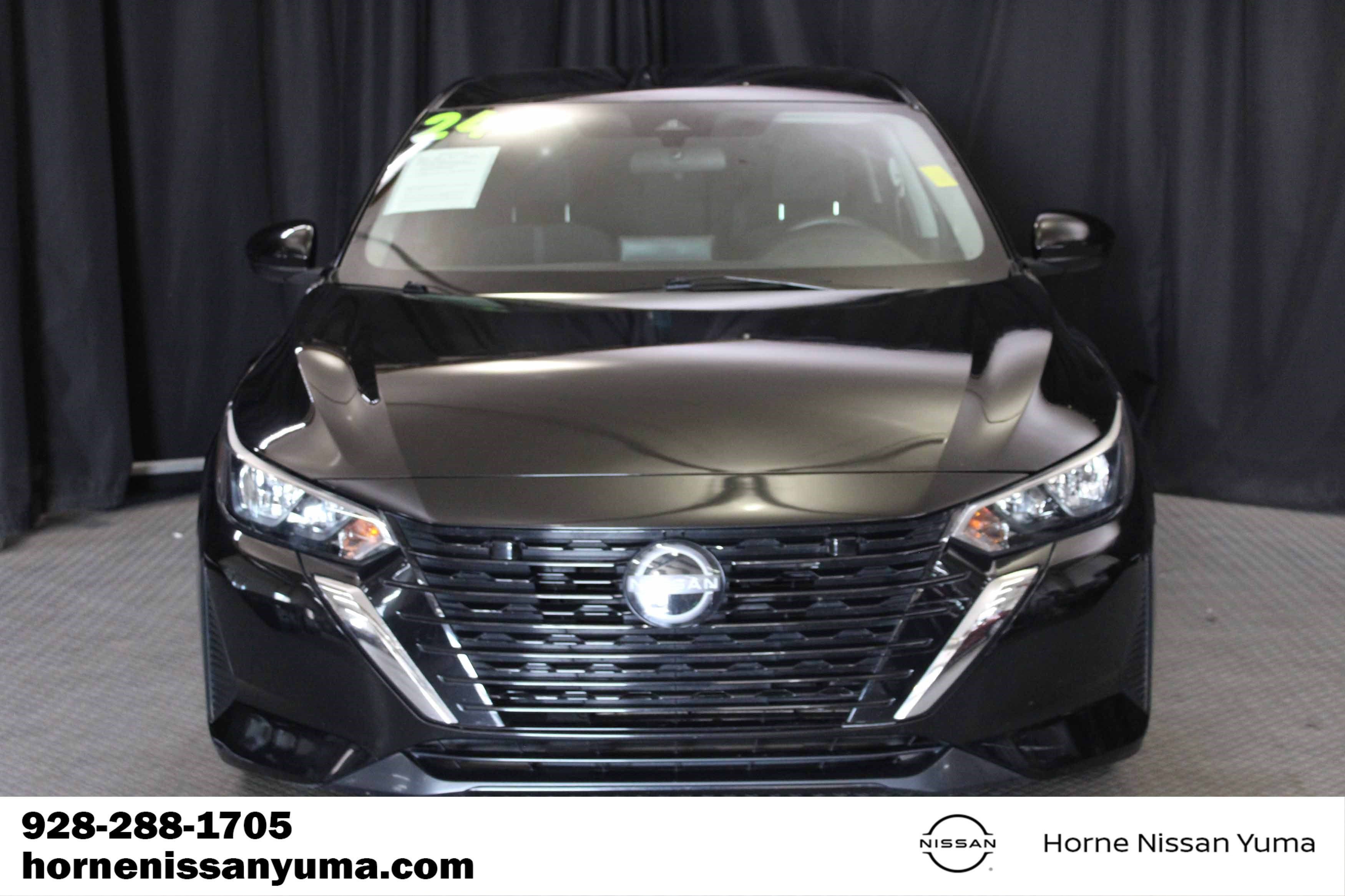 Used 2024 Nissan Sentra SV FWD image 2