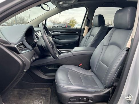 Used 2020 Buick Enclave Premium w/ Sun and Sites Package image 7