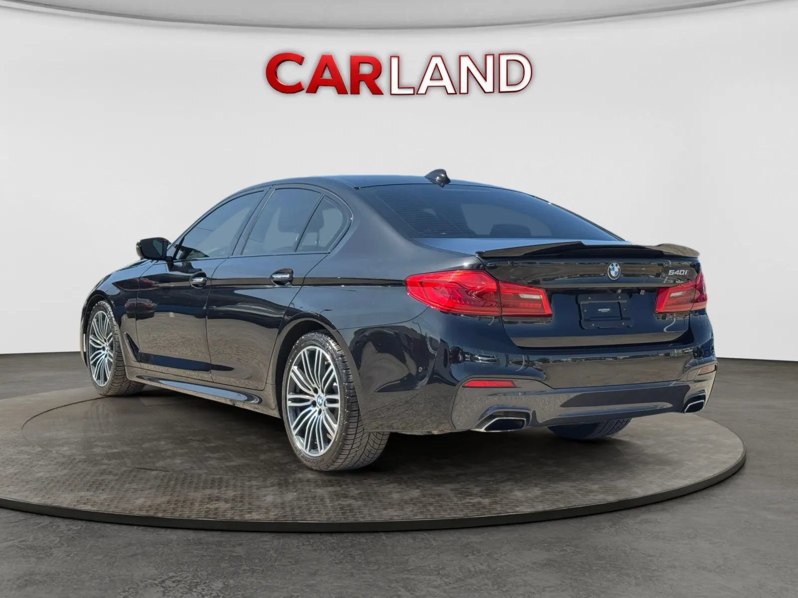 Used 2017 BMW 540i RWD image 4