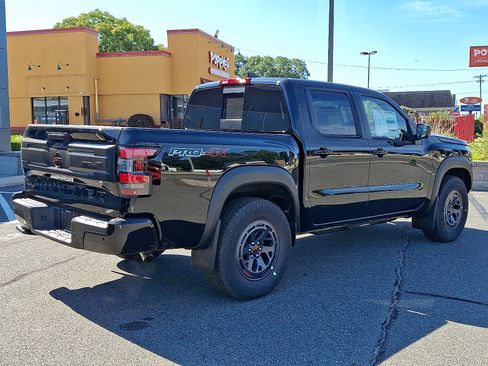 New 2025 Nissan Frontier PRO-4X w/ Interior Protection Package image 4