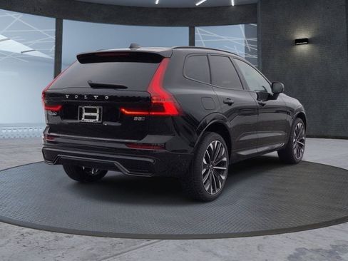 Used 2026 Volvo XC60 B5 Ultra w/ Protection Package Premier AWD/4WD image 4