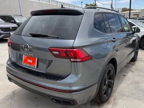Used 2024 Volkswagen Tiguan SE R-Line FWD image 9