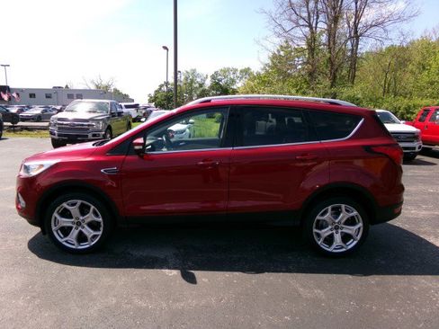 Used 2019 Ford Escape Titanium AWD/4WD image 6