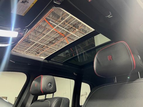 Used 2022 Rolls-Royce Cullinan AWD/4WD image 21