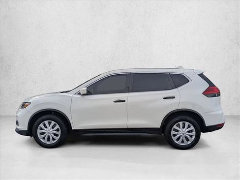 Used 2017 Nissan Rogue S image 8