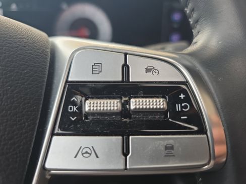 Used 2024 Kia Telluride SX FWD image 25