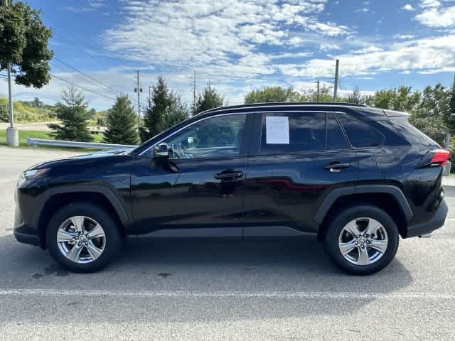 Used 2025 Toyota RAV4 XLE FWD image 2