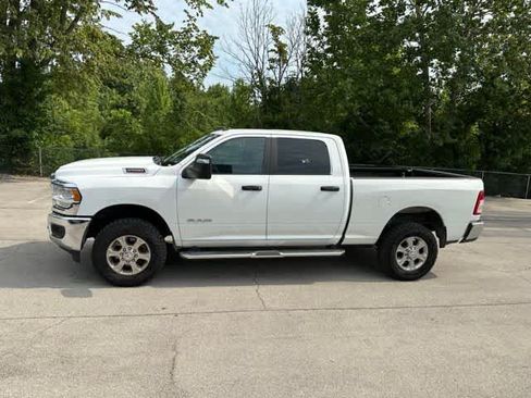 Certified 2024 RAM 2500 Big Horn AWD/4WD image 16
