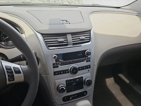 Used 2009 Chevrolet Malibu Hybrid FWD image 14
