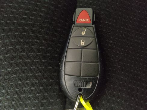 Used 2017 Dodge Grand Caravan SE w/ Power Window Group image 32