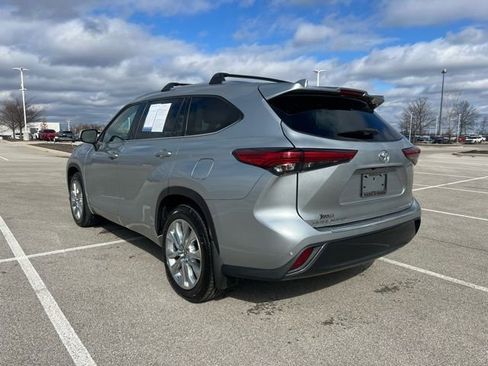 Used 2020 Toyota Highlander Limited image 6