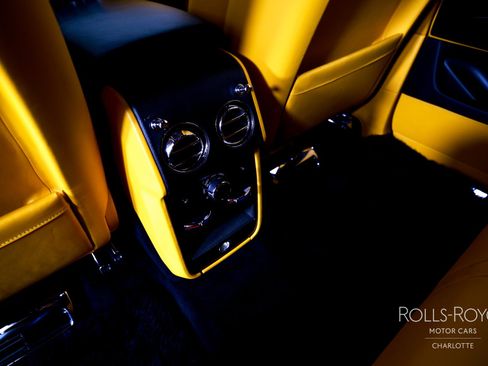 Used 2022 Rolls-Royce Cullinan image 20