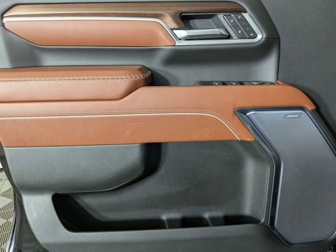 New 2026 GMC Sierra 3500 Denali Ultimate image 15