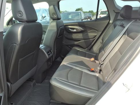 Used 2024 GMC Terrain SLT w/ Tech Package AWD/4WD image 10