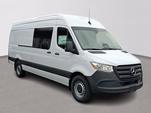 Used 2026 Mercedes-Benz Sprinter 2500 image 3